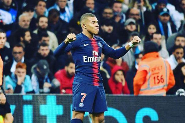 李玮洒成为首位获OPBF金腰带的中国女子拳手，多次在国际赛场取得胜利，正式转型为职业拳击选手。